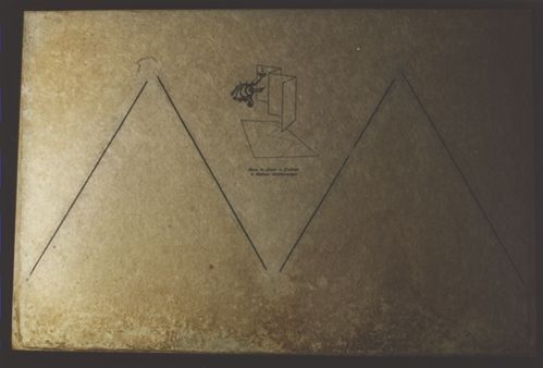 Immortalité stéréoscopique et stéréochimique de la monarchie