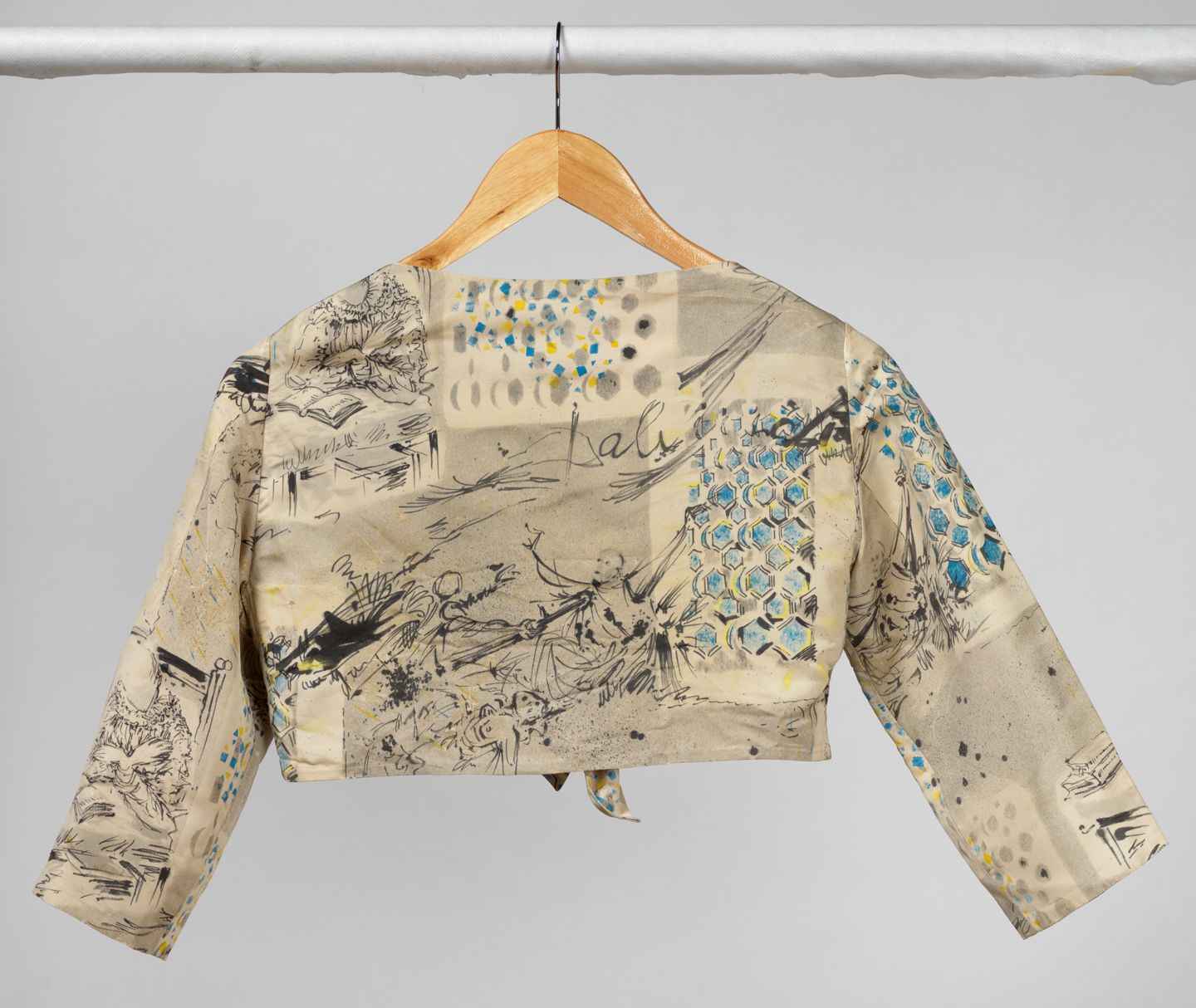 Conjunt de còctel amb estampat de Salvador Dalí a partir d’una litografia de la sèrie 