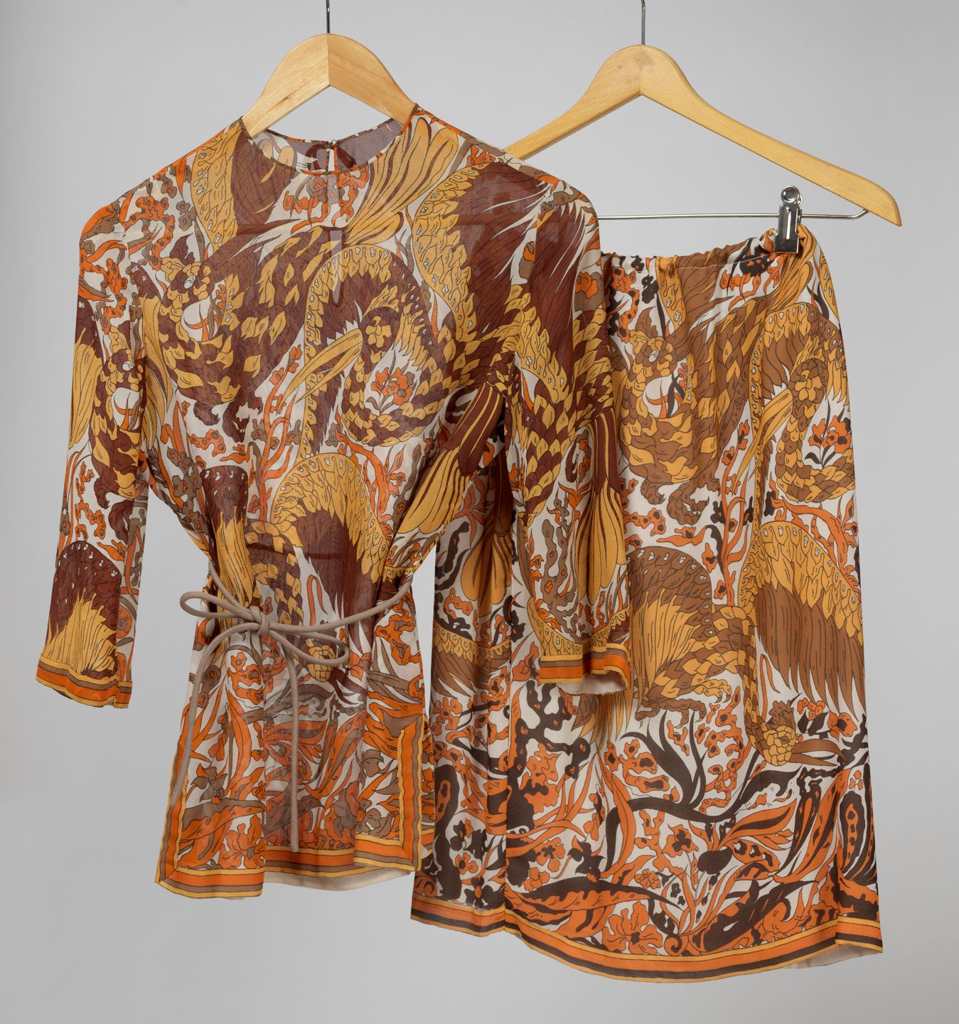 Conjunt de brusa i faldilla